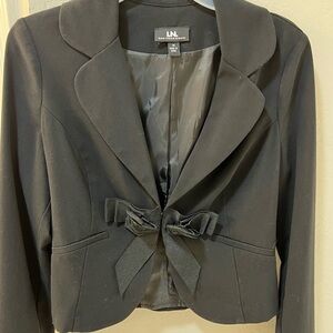 Junior’s black dress jacket